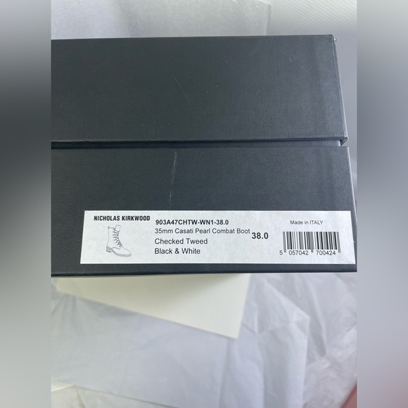 Nicholas Kirkwood Women’s Casati Faux Pearl Combat Boots. NWB. Black/White - Picture 12 of 12